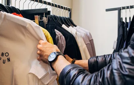 Paris Private Shopping Spree & Walking Tour with a Local Guide