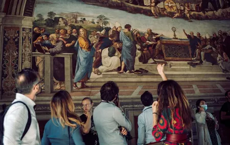 Essential of Rome in 1 Day: Vatican Musems & Colosseum