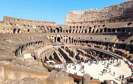 Colosseum, Roman Forum & Palatine Hill - Group Tour