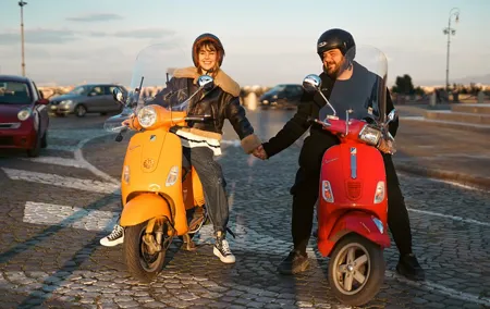 Vespa Scooter Tour in Rome with Professional Photographer