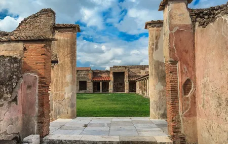 Pompeii Guided Group Tour from Rome by Train