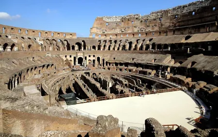 Colosseum with Guided Tour to Arena Floor and Ancient Rome Access