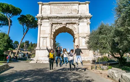 Walking Tour of the Colosseum Forums & Ancient Rome