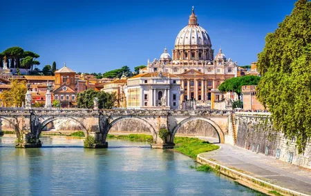 Rome in 2 Days Catacombs, Colosseum, Vatican Museum Small Group Guided Tours