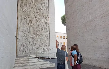 Fascist Rome Tour - The Phantom of Mussolini