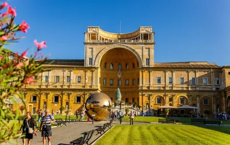 Private Vatican museums & Sistine Chapel with tour guide