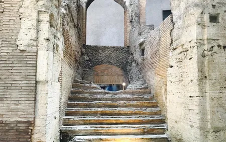 Rome: Piazza Navona & Trevi District Underground Pass