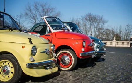 Rome Vintage Fiat 500 and Vespa Tour with Prosecco