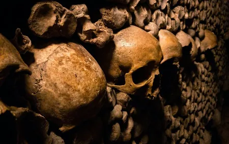 Darker side of Rome Tour with Catacombs and Crypts