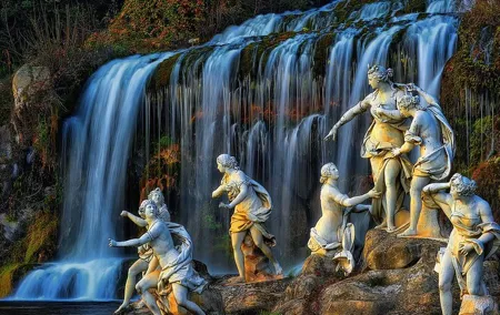 Private Guided Day Tour to Pompeii and the Royal Palace of Caserta