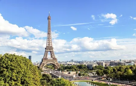 Paris Highlights Private Bike Tour With Expert Local Guide
