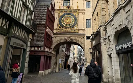 Day Trip from Paris to Rouen Guided Tour with Lunch