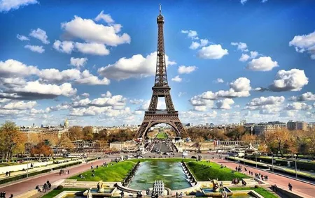 Private Departure Transfer from Paris City centre to Paris Orly airport