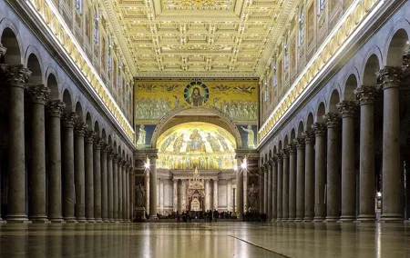 Private Tour with guide & Luxury Car: Holy Churches of Rome