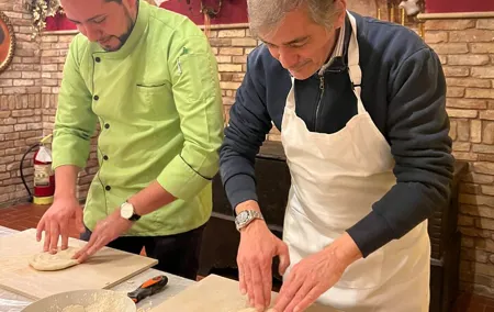 Spanish Steps Rome Pizza Making Class with Wine and Limoncello