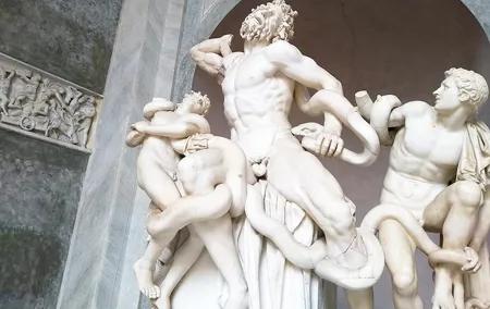 Walking Tour of the Vatican City with Skip-the-line Tickets & Sistine Chapel