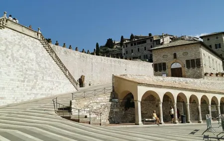 Assisi and s. Francis Basilica’s Day Tour from Rome
