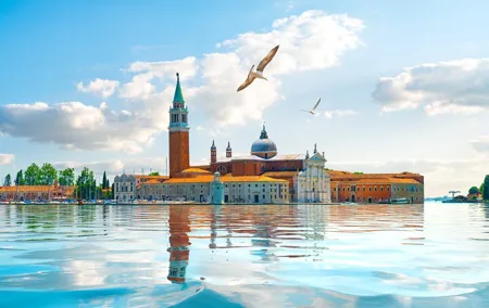 Group tour: Venice in one day