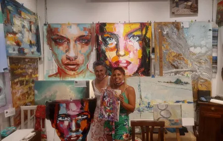 2 Hours Art Class with Local Artist