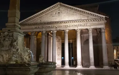 Tour by Night Rome