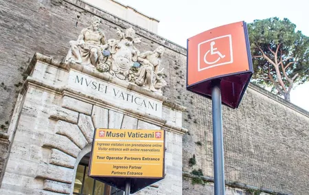 Wheelchair Accessible Vatican Tour with Skip the Line Tickets & Sistine Chapel