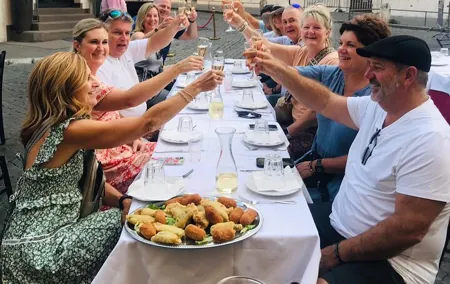 Heart of Rome: 3 Course Dinner Experience with a Local Foodie