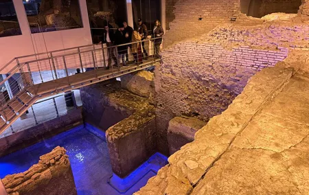 Rome Trevi Fountain and Aqueduct Undergrounds Private Tour