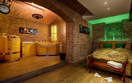 Wine Bath Spa for 2 people/ 1 tub - 1 hour Activity in Prague
