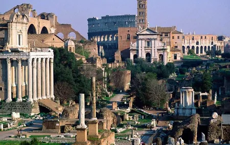 Colosseum with the arena, Roman Forum and Palatine Hill tour