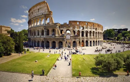 Express Colosseum Tour: Discover Rome's Iconic Landmark