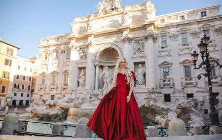 Private 1.5Hrs Photoshoot at Trevi fountain , Spanish Steps.