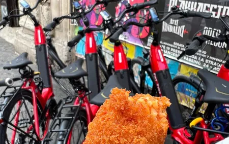 Private Rome E-Bike Tour: Ultimate Street Food and Market Feast