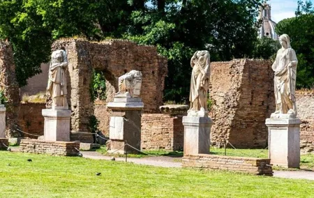 Colosseum & Ancient Rome Private: Women History Guided Tour