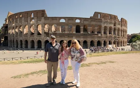 Rome with Driver Optionable Tour Guide and Colosseum and Vatican