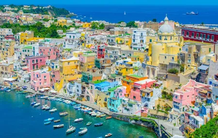 Private transfer from Rome to the Amalfi coast, 2h Pompei stop