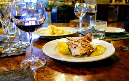 Vineyard Vistas: Private Full-Day Rome Tour with Winetasting