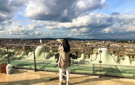 4 Best views in Rome: 4 hours Private Guided Tour with luxury car