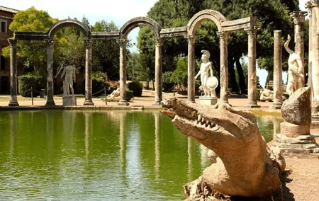 Private Walking Tour in Villa Adriana and Villa d'Este