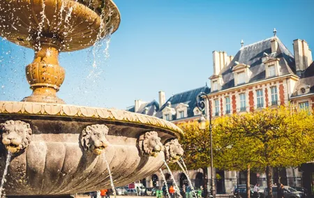 Marais Highlights, Place Vosges with Victor Hugo & Bakery Tour