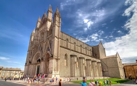Private 10-Hour Tour of Orvieto & Assisi from Rome with Hotel Pick up