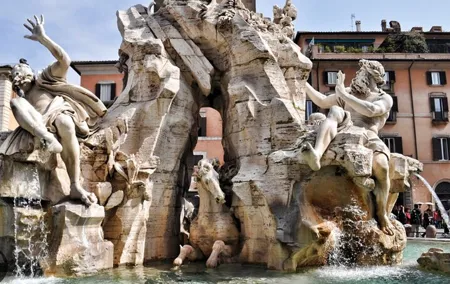 Walking tour of the main squares and fountains of Rome