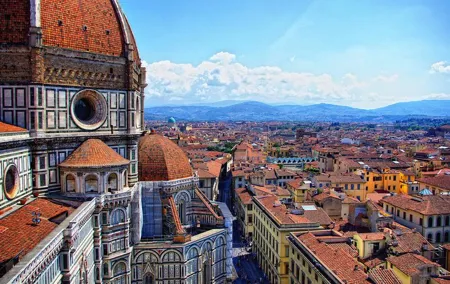 A sweet walking in Florence from Rome
