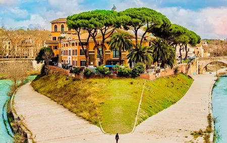 Medieval Rome & trastevere walking tour w/personal tour guide