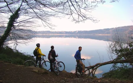 PRIVATE Appian Way and Lake Albano Ebike Tour with Italian Lunch