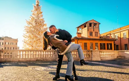 Romantic Photoshoot Experience for Couples in Rome