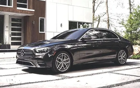 Private Transfer: Rome Airport FCO to Rome City by Business Car