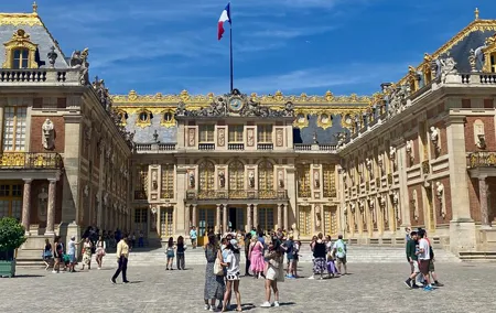 Private Versailles, Gardens, Trianon Live Guided Trip by Mercedes