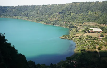 Full-Day Hike of Two Volcanic Lakes in Rome