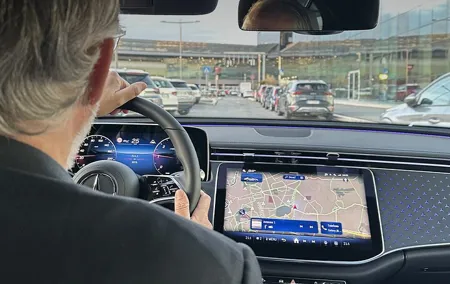 Private Luxury Transfer to the Famous Points of Rome center