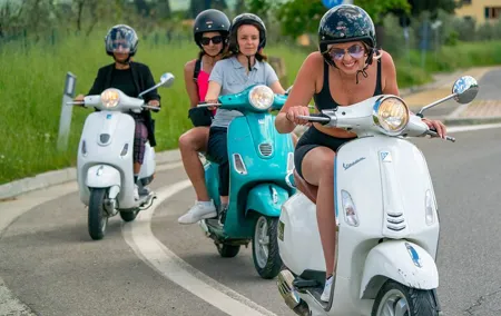 Chianti on a Vespa or Topolino: Tour, Guide & Lunch from Florence